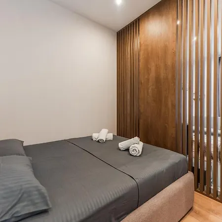 Artevibe Apartment *