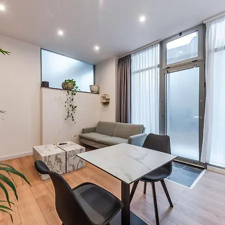 Artevibe Apartment *