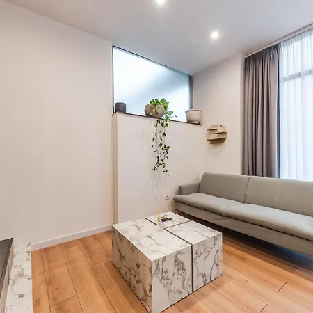 Artevibe By Pikhost Apartmán *